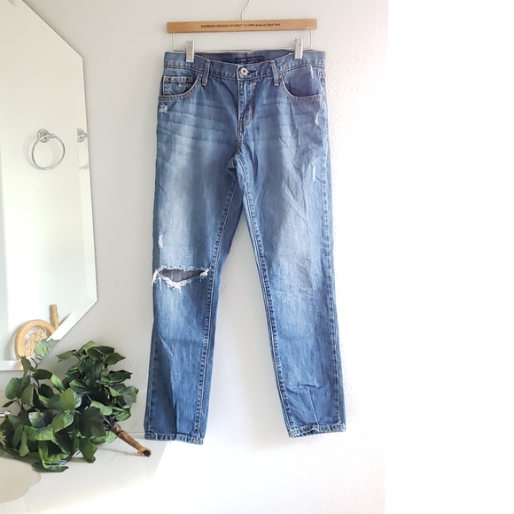 Levi's Denim - Levi's Destroyed Boyfriend Jean Size 4 Medium